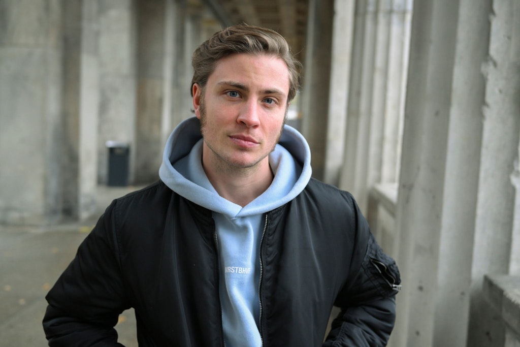 Berliner Schauspieler Jannik Schümann in Paris: „Warum riecht die Stadt der Liebe nach Pisse?“