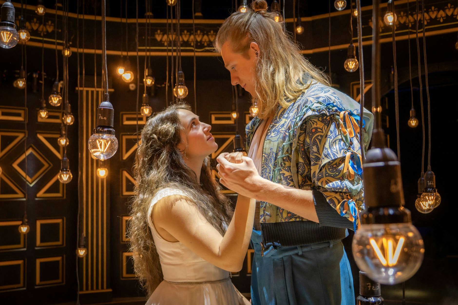 Tickets und weitere Informationen unter <a rel="nofollow" target="_blank" href="http://www.musicalsberlin.com">www.musicalsberlin.com</a>