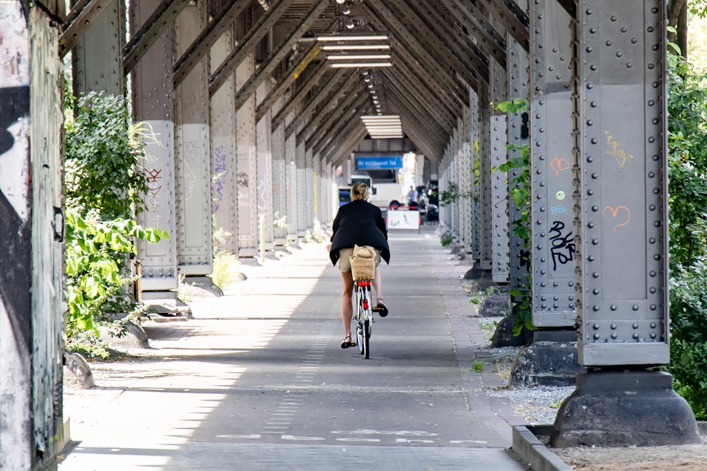 Berlins erster überdachter Radweg wird kaum benutzt: Ist das Projekt Radbahn in Kreuzberg gescheite…
