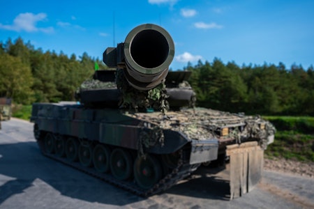 EU-Aufrüstung: Wie Rheinmetall in Spanien profitiert – „ganze Regionen werden geopfert“