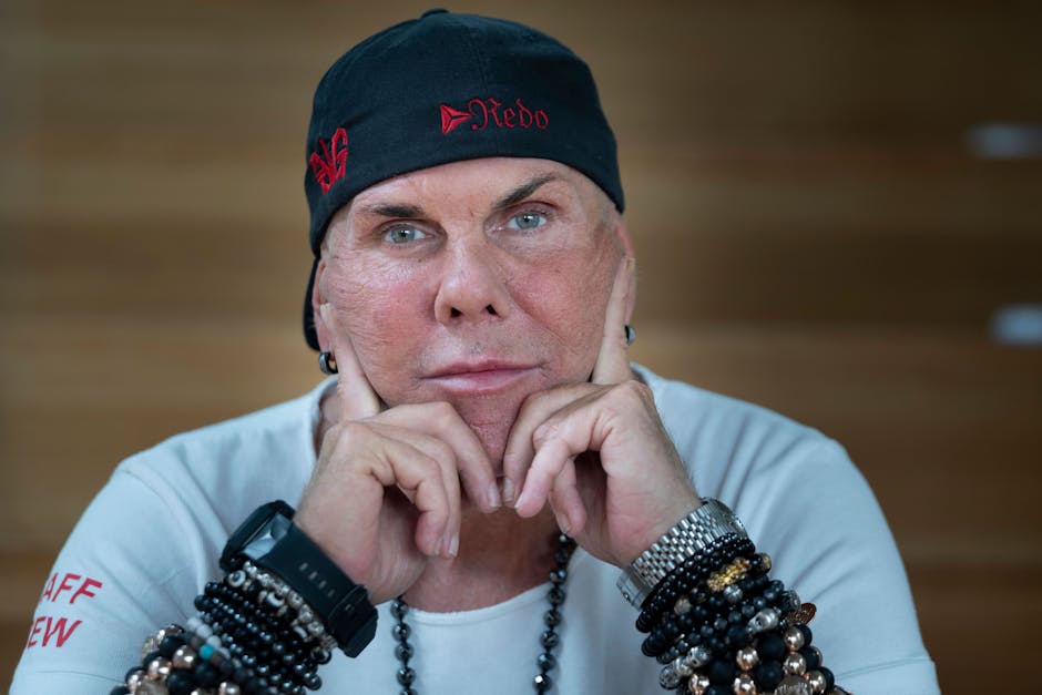 Zuhause beim TikTok-Gastronom Redo: XXL-Schnitzel, Maybach und BDSM