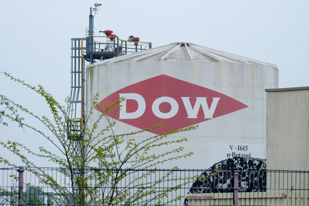 Dow closes down: East German chemical industry faces massive wave of ...
