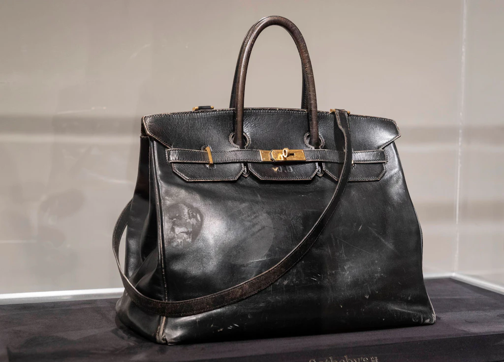 En pahalı Birkin çantası bugün açık artırmaya çıktı mı?