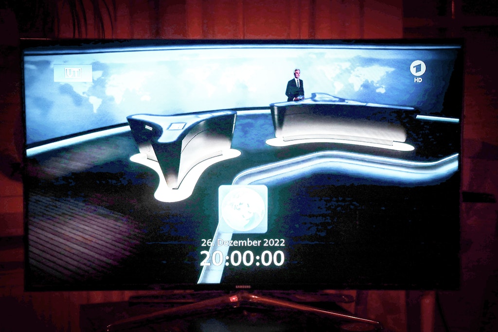 Who suffers from the long news?