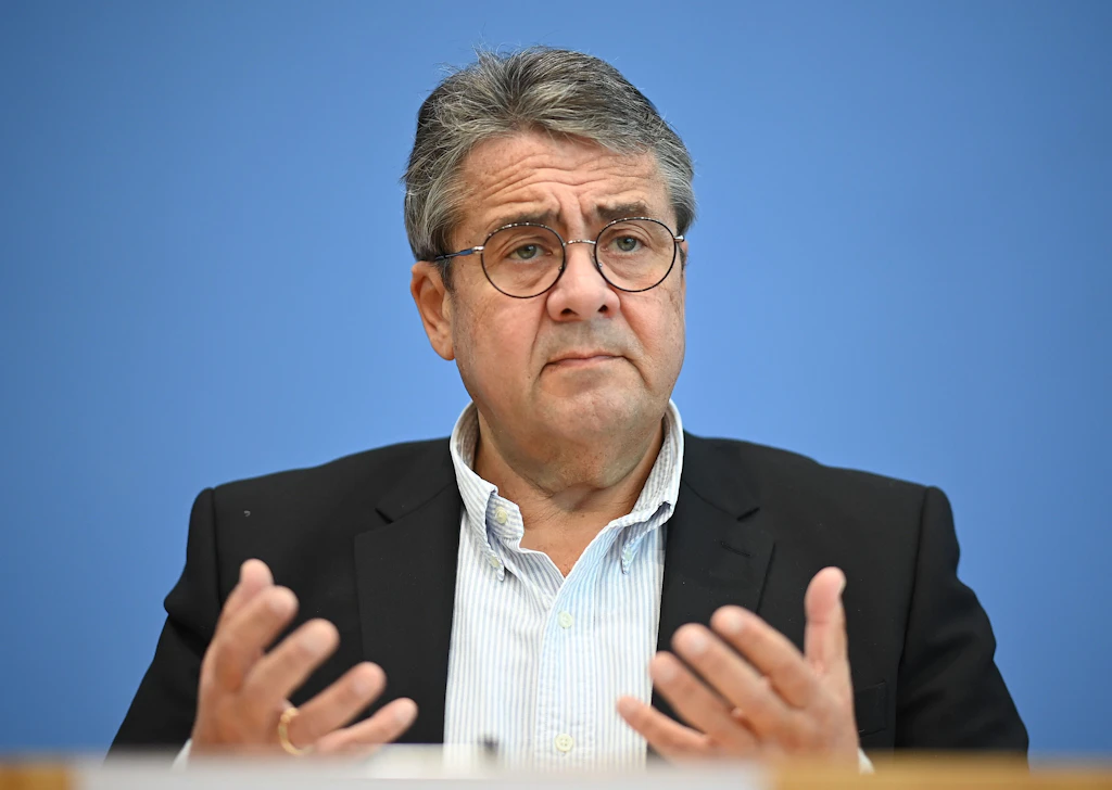 Gabriel on Maischberger: Blame Jens Spahn for the failed election of ...