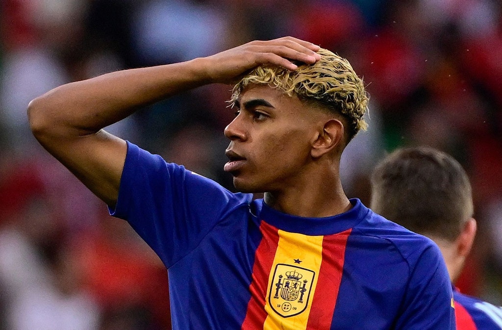 Lamine Yamal in need of explanation after party with booked dwarfs