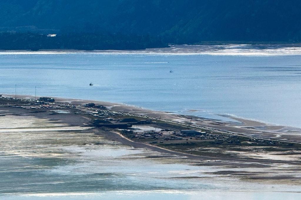Severe earthquake shakes Alaska: Brief tsunami warning