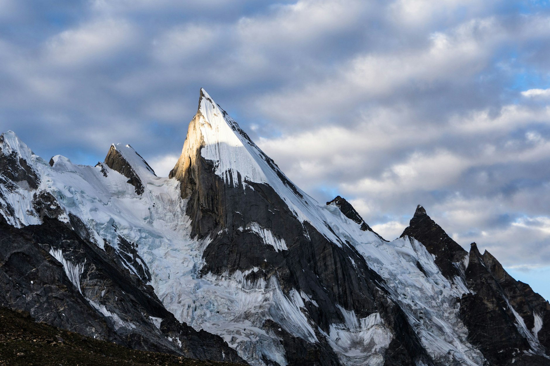 Der Laila Peak im Karakorum Gebirge.