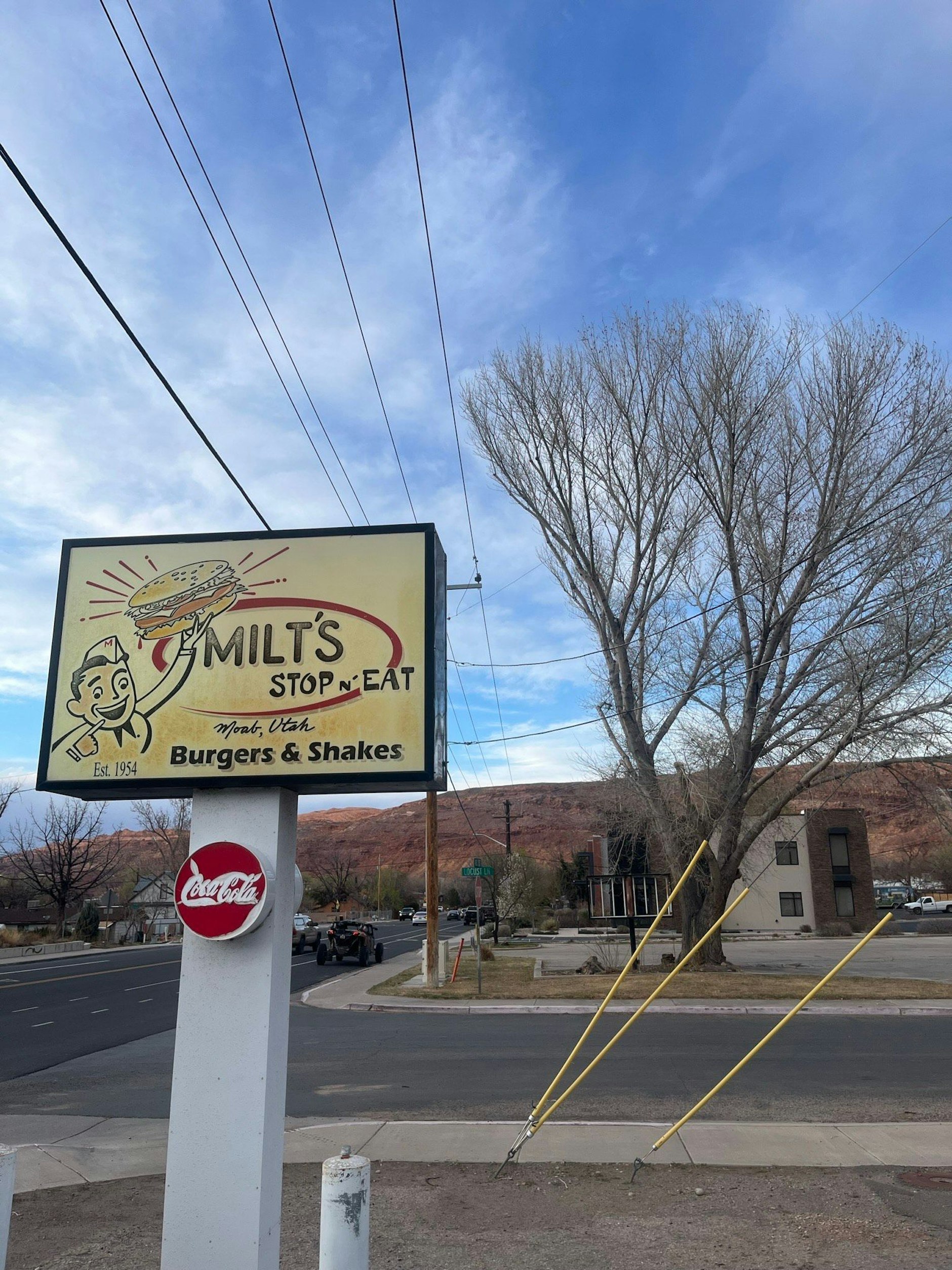 Milt's Stop & Eat wartet mit köstlichen Burgern auf