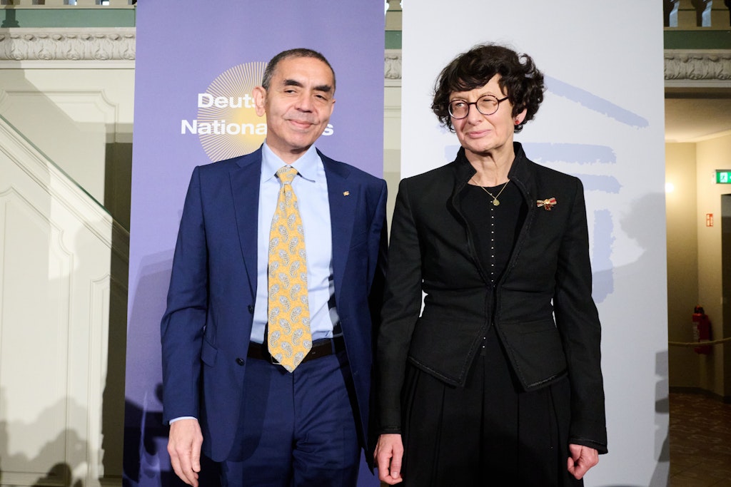 BioNTech auf Erfolgskurs: Neue Krebs-Therapien und strategische Zukäufe katapultieren Unternehmen an die Weltspitze der Pharmabranche