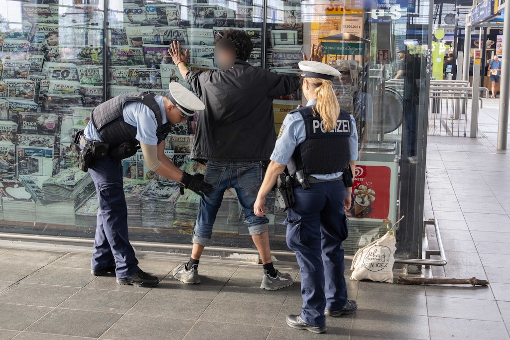 An keinem anderen deutschen Bahnhof gibt es so viele Waffendelikte wie an diesem Berliner Drehkreuz