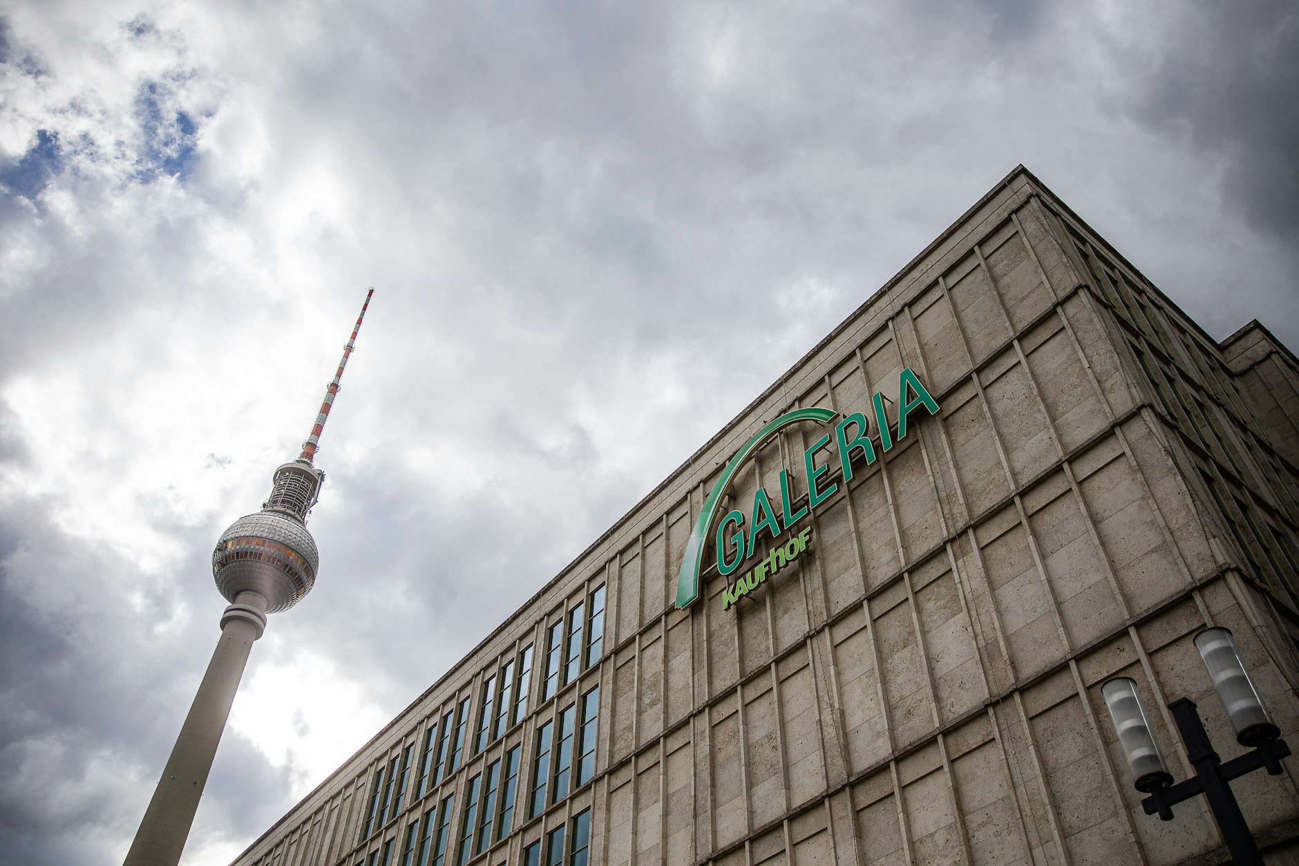 A loja de departamentos na Alexanderplatz está novamente em questão.