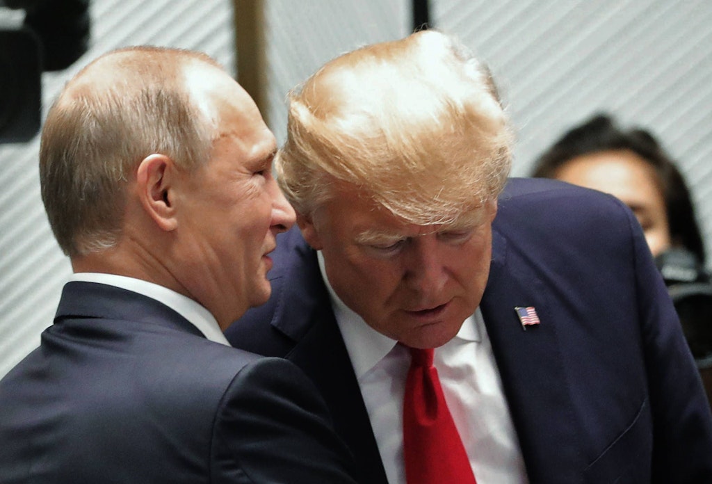 Putin ve Trump'ı gizli bir darbeyle mi mi kesiyor?