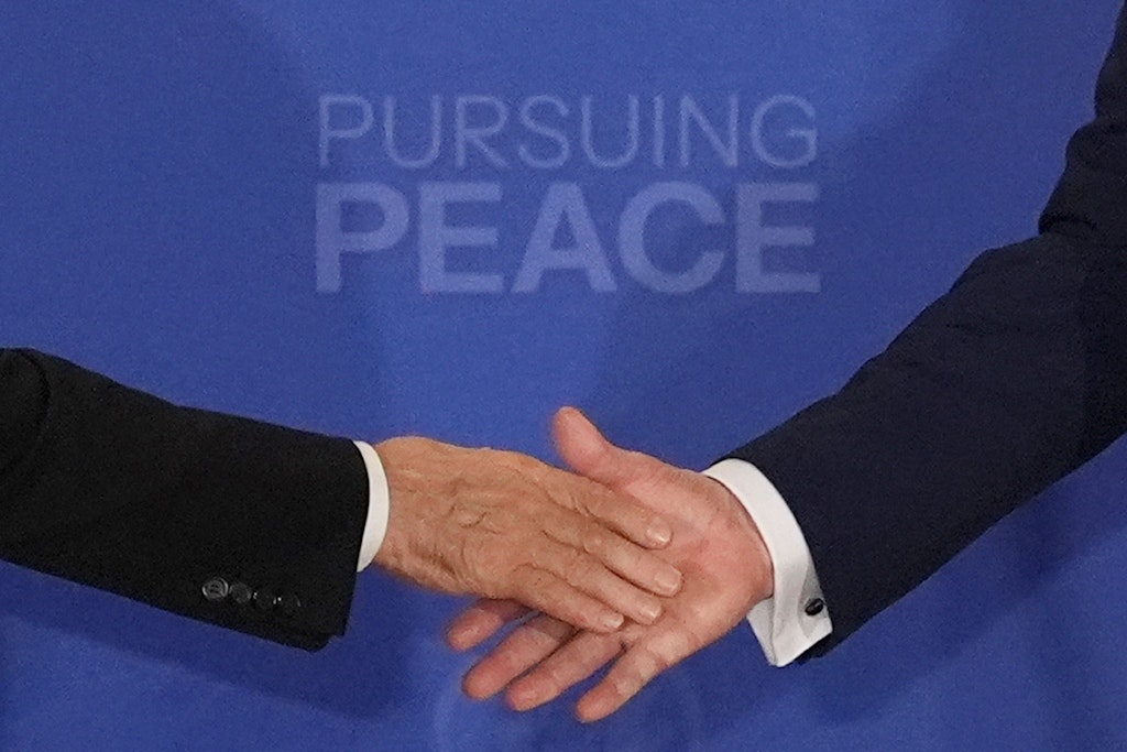 Nach Alaska-Gipfel kein Ende in Sicht: So schätzt ChatGPT die Zukunft der Ukraine ein