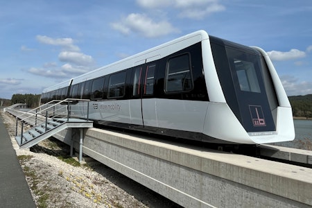 S-Bahn kaputt – doch die Senatorin träumt von einer Magnetschwebebahn