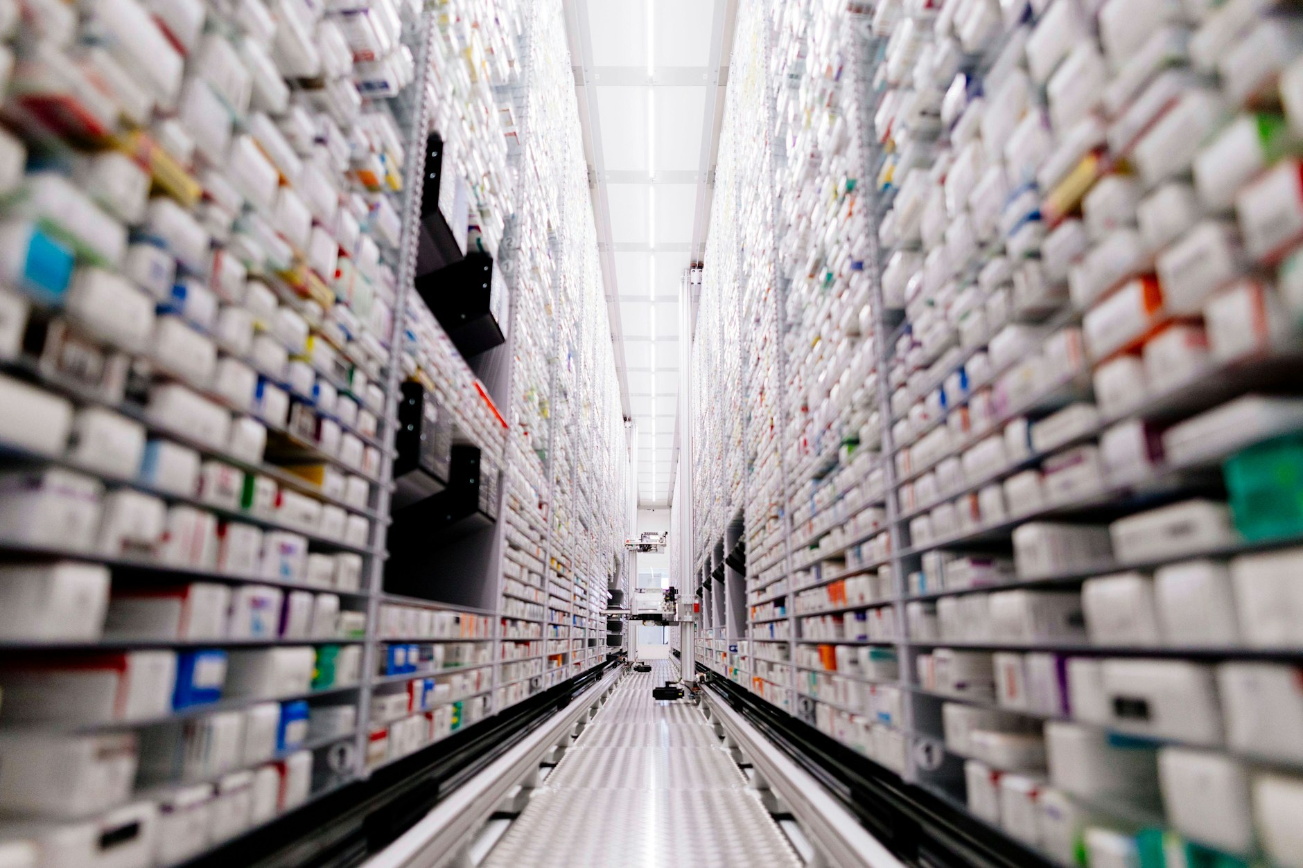 In diesem Versorgungszentrum werden Medikamente für Krankehäuser gelagert.