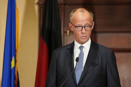 Friedrich Merz will Kinder in die Ukraine schicken: AfD-Post auf X sorgt für Aufsehen