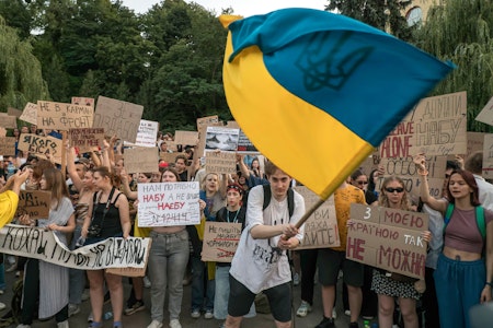 Ukrainischer Politiker warnt: „Die Medienvielfalt schrumpft, Oppositionelle sind außergerichtlichen…