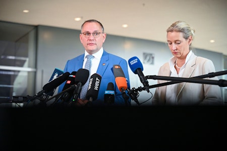 Bundesverfassungsgericht: AfD legt Beschwerde wegen Einstufung als Verdachtsfall ein