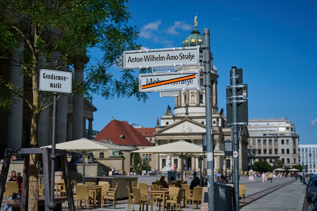 Eilantrag erfolgreich: Umbenennung der Mohrenstraße gestoppt