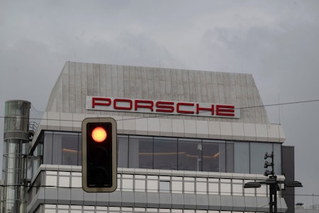 Elektroauto-Krise bei Porsche: Experten fordern radikale Wende nach Batterie-Flop