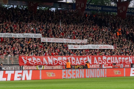 Gemeinsames Ziel: Fans vom 1. FC Union Berlin und Hertha BSC kämpfen gegen Verband