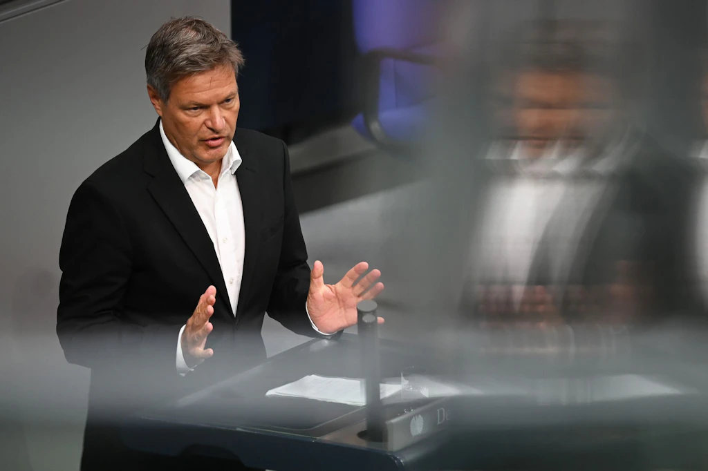 Reaktionen auf Robert Habecks Rückzug aus dem Bundestag: Viel Kritik ...