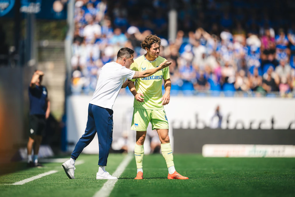 Çok sayıda yaralanma, ancak Stefan Leitl yeni oyuncu alamıyor