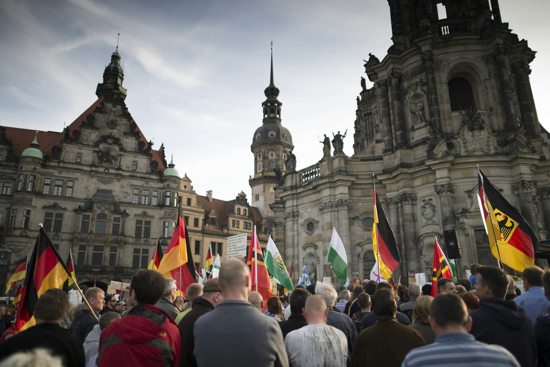 Manifestação do Pegida em Dresden.