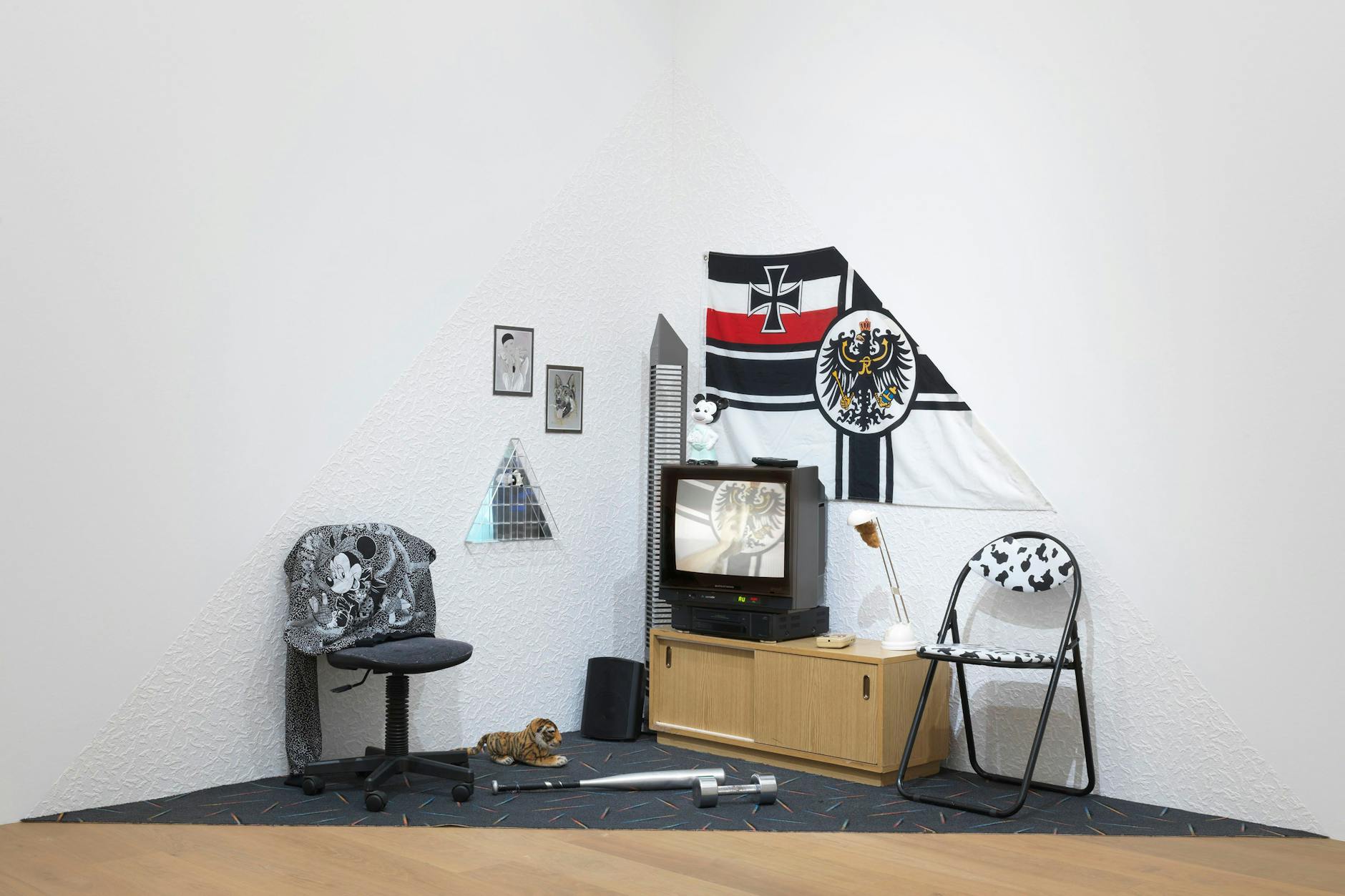 Henrike Naumann: “Histórias triangulares” (Amnésia e terror), Detalhe, 2012.