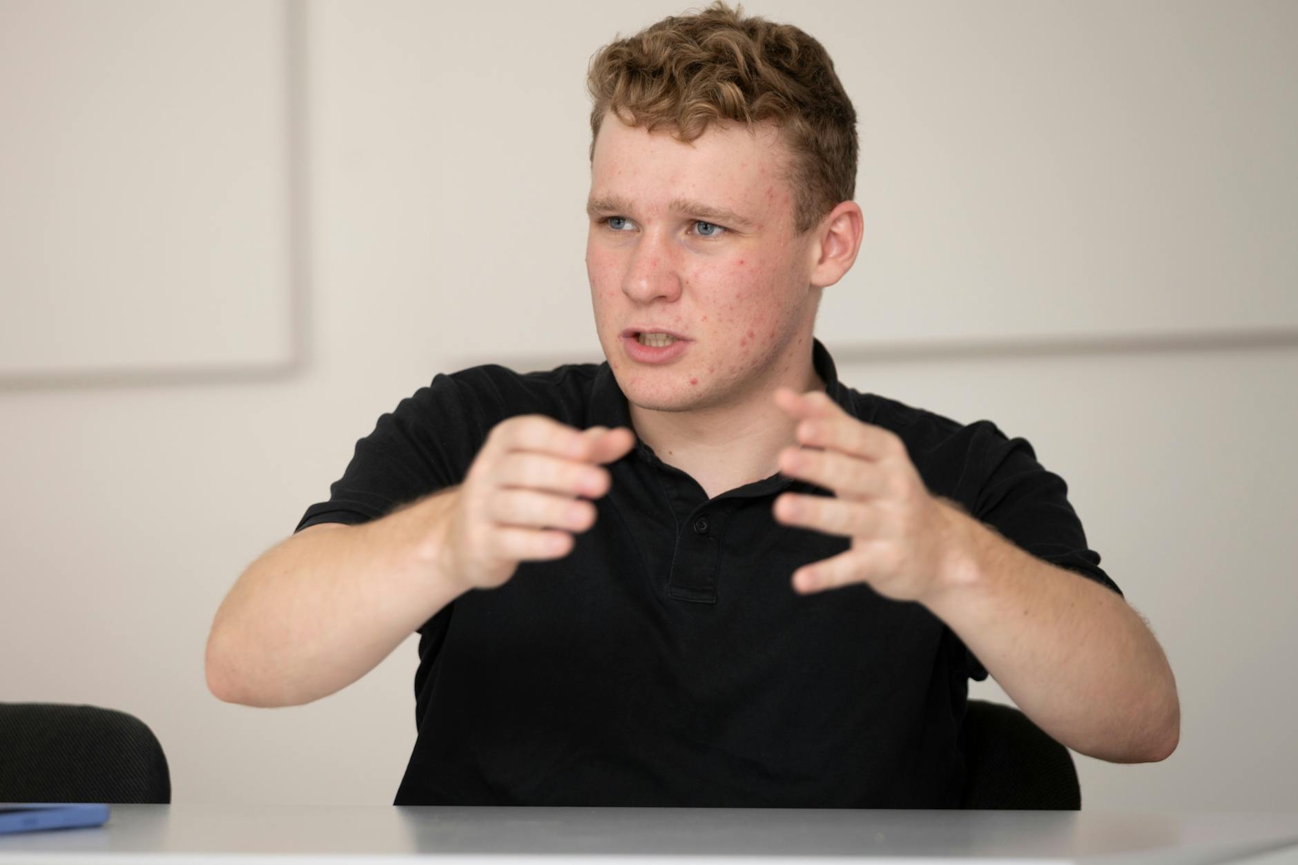 „Wir sind eine ignorierte Generation. Uns geht es nicht gut!“ – Quentin Gärtner im Gespräch mit der Berliner Zeitung.