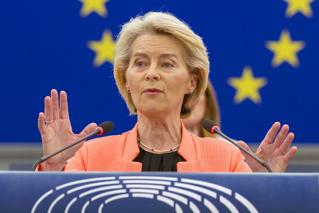 Von der Leyen: EU-Kommission stoppt Zahlungen an Israel 

Ursula von der Leyen hielt eine Rede zur L...