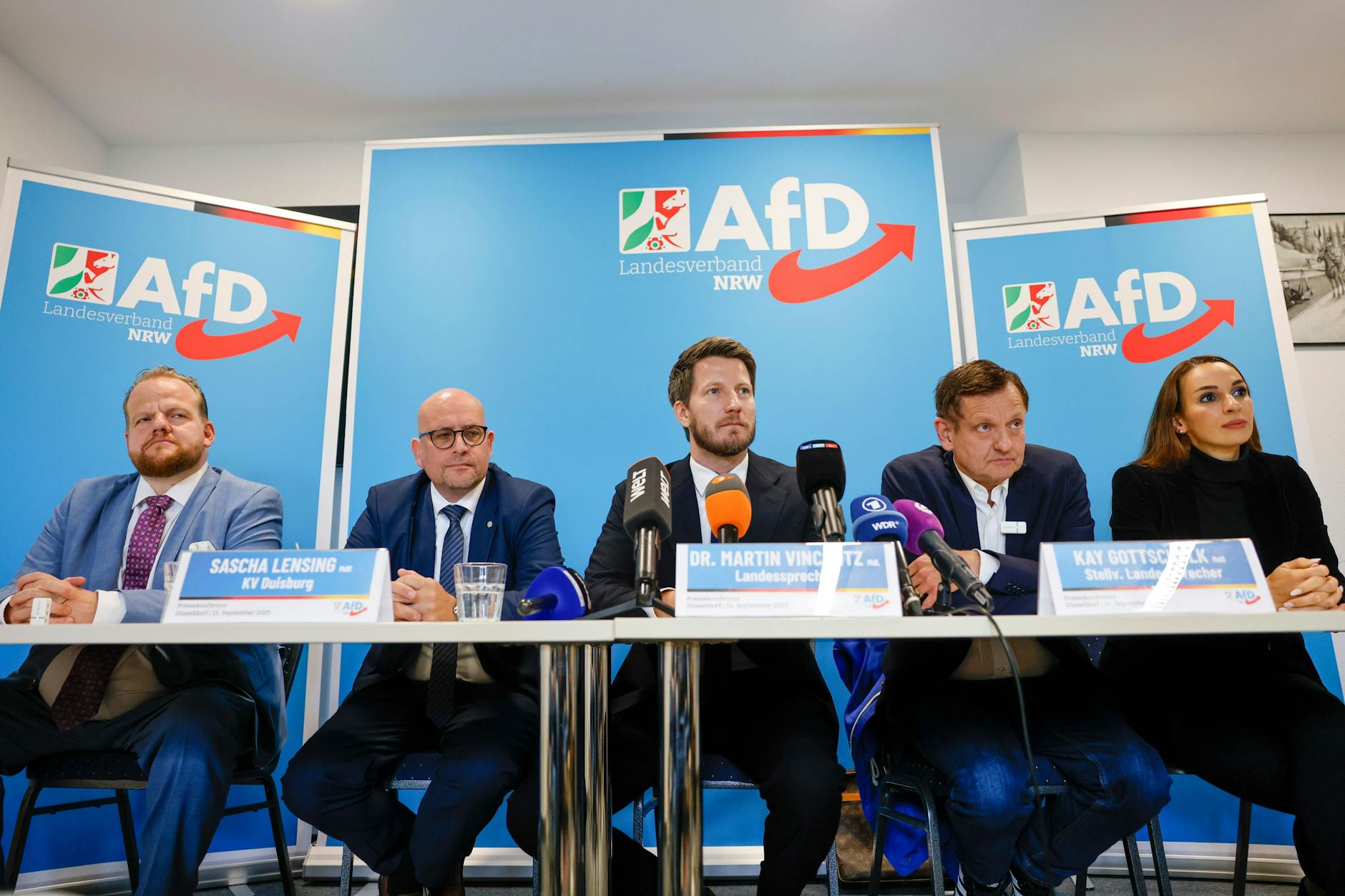 Die Spitze der nordrhein-westfäischen AfD am Montag vor der Presse