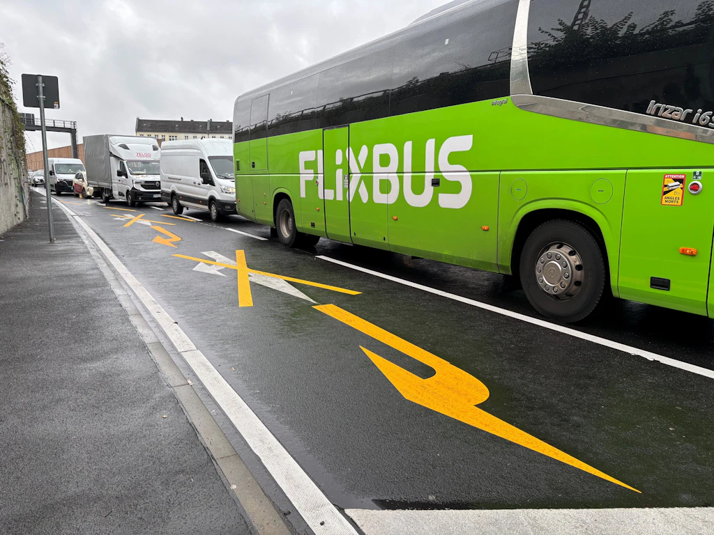 New traffic routing on the A100 in Treptow: Treptow: Now the traffic jams ...
