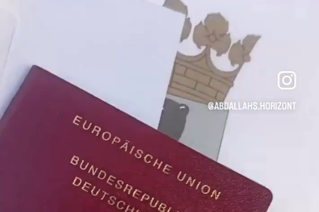 Abdallah hetzt gegen Juden und Israel – und präsentiert stolz seinen neuen Pass