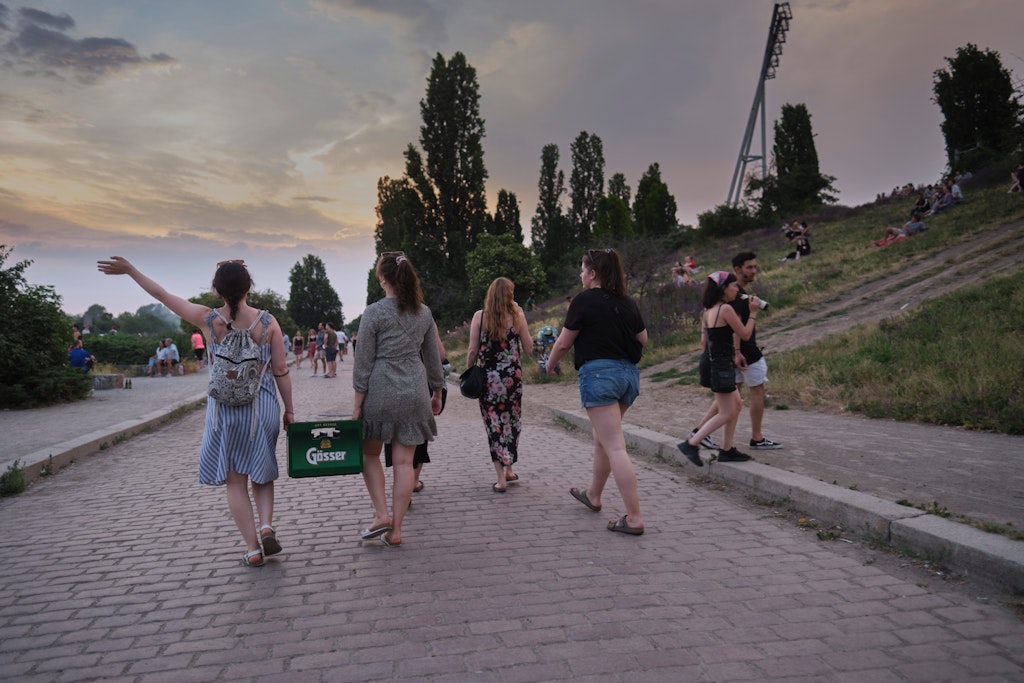 Mauerpark: Torsten Schulz und Rolf Zöllner stellen Band über Berlins Wandel vor
