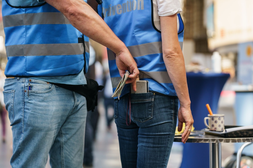 Berliner Polizei startet Aktion gegen Taschendiebstahl in Supermärkten