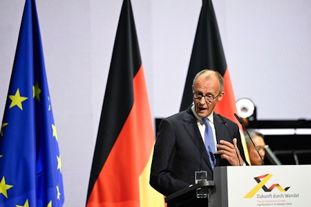 35 Jahre Deutsche Einheit: Friedrich Merz hätte die BRD lieber mit Frankreich vereinigt