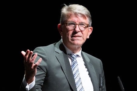 Wolfram Weimer nennt den Rundfunkbeitrag Zwangsabgabe und sorgt für Empörung auf X