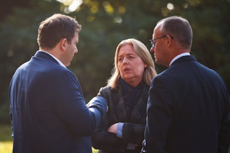 Neue Umfrage: Schwarz-rote Koalition sinkt auf neuen Tiefstand