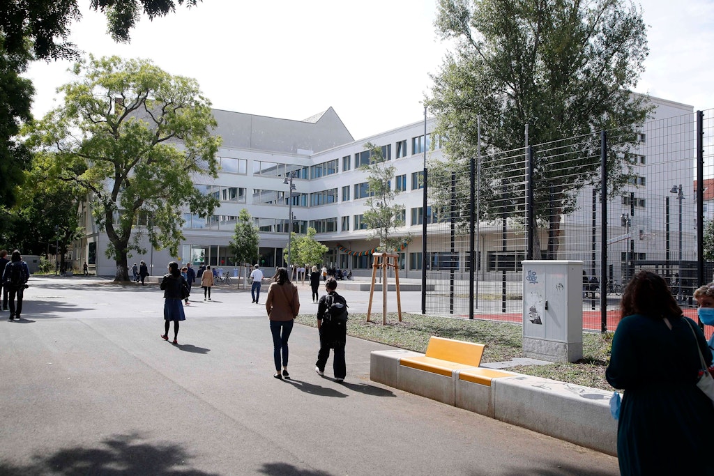 Rütli-Schule in Berlin-Neukölln: Schüler mobben Ehemann von schwulem Lehrer